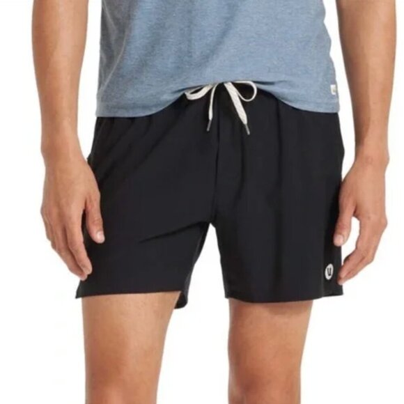 Vuori Mens “Kore” Short 7.5” Inseam Size 30 Waist Black *BESTSELLER* New w/ Tags - Picture 1 of 4